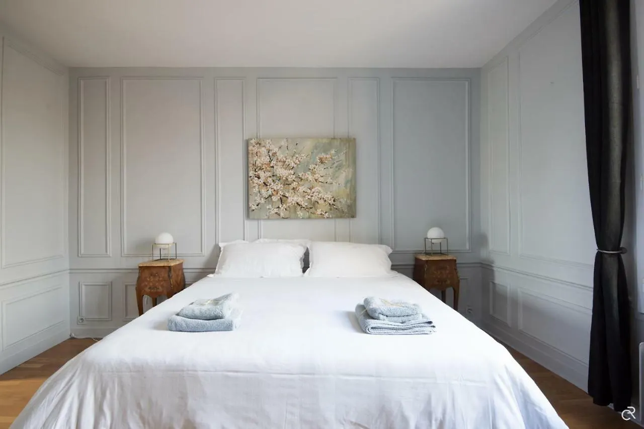 Trianon Versailles 3*